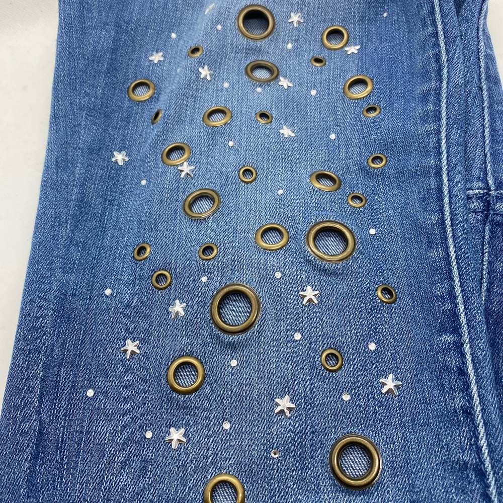 Vintage Bebe Grommet jeans! Size 27 Really cool look!